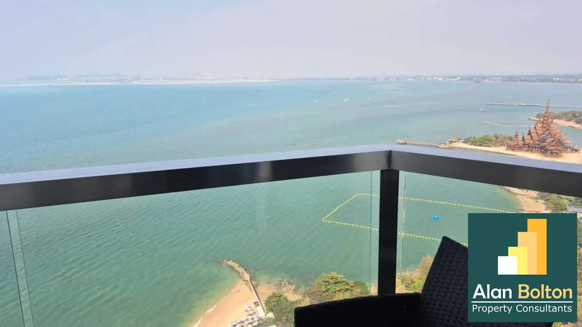 Beachfront condo For Sale in Wongamat photo 7