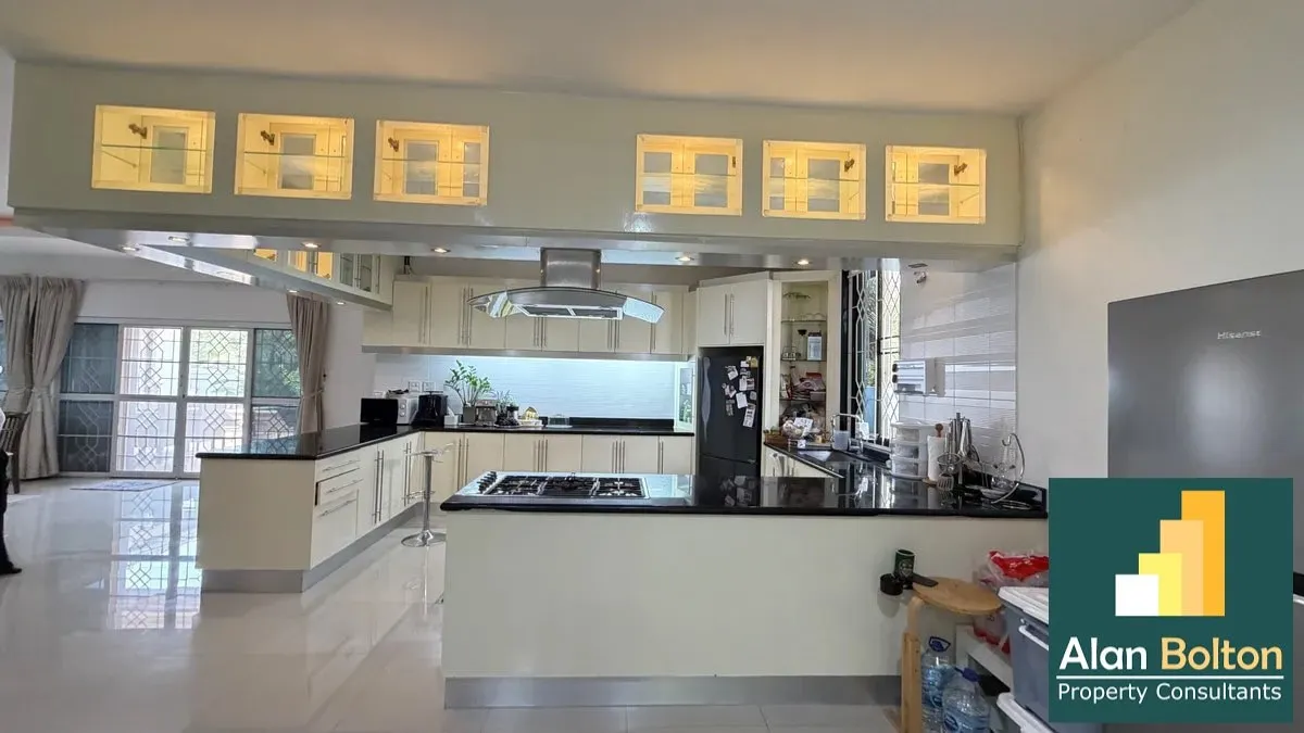 House For Sale Near Regent School Pattaya photo 4