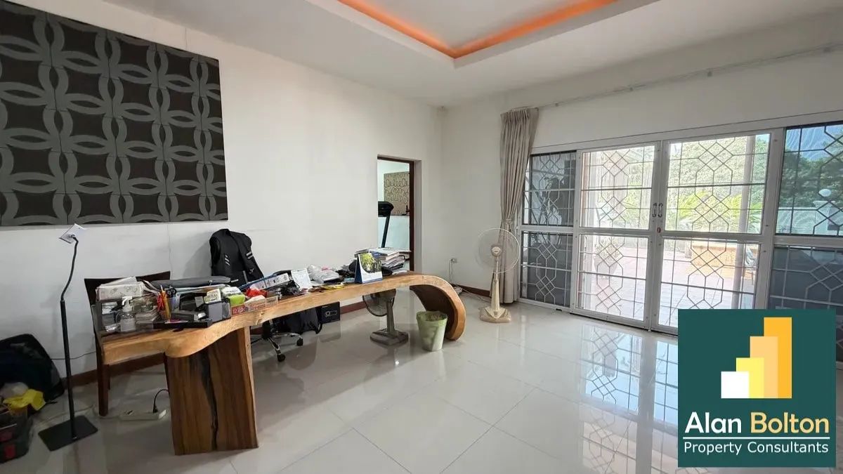 House For Sale Near Regent School Pattaya photo 10