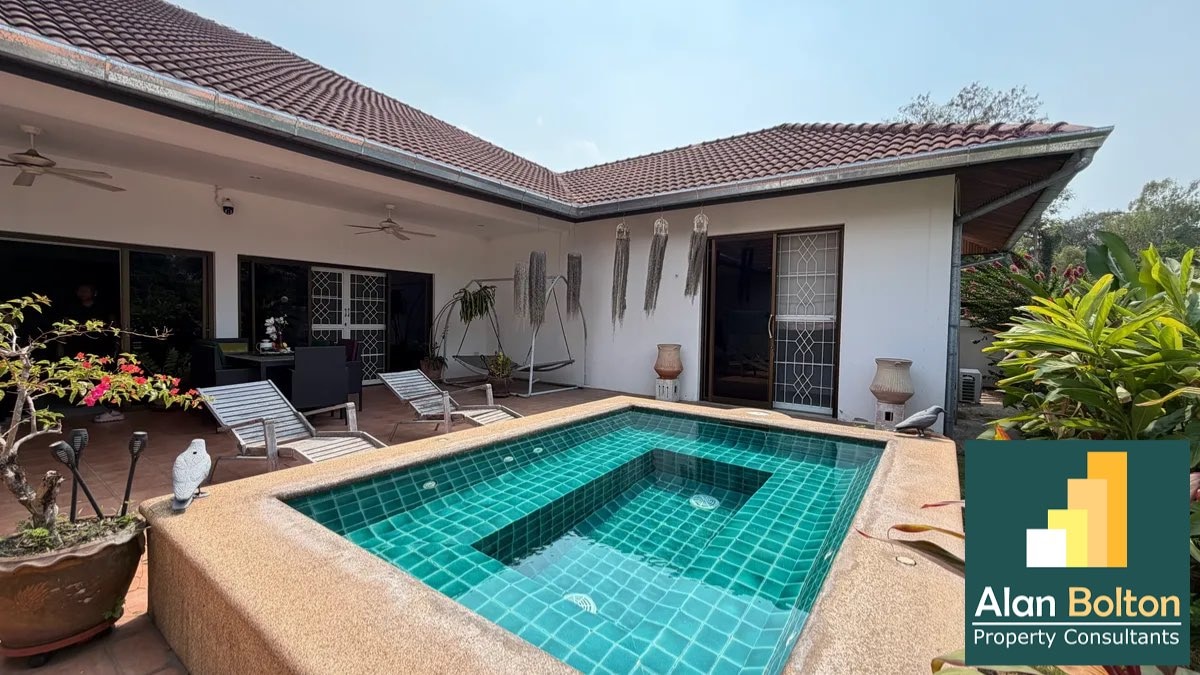 House For Sale Near Regent School Pattaya photo 8