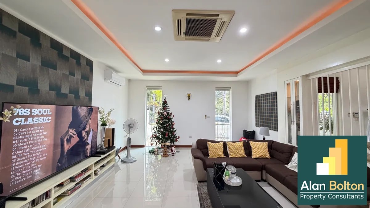 House For Sale Near Regent School Pattaya photo 12