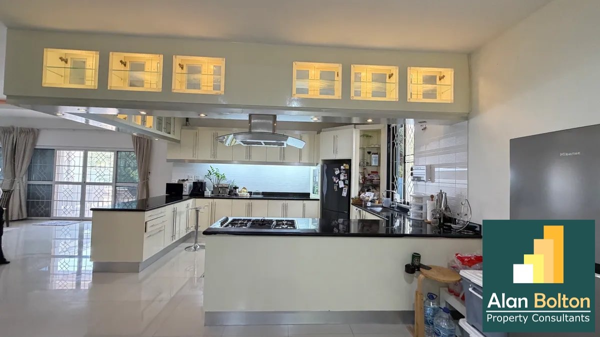 House For Sale Near Regent School Pattaya photo 4