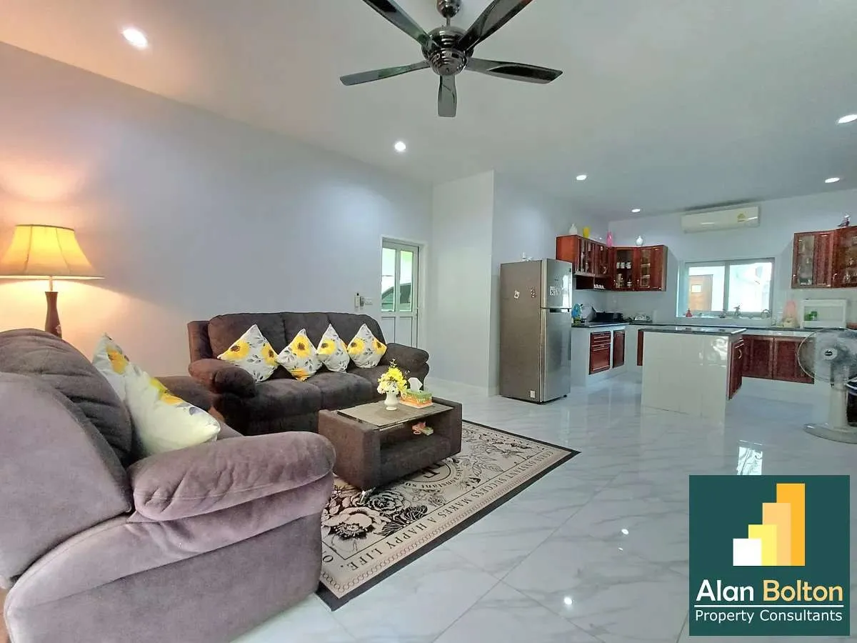 Beautiful Private Pool Villa 3 beds 3 baths in Huay Yai for SALE photo 11