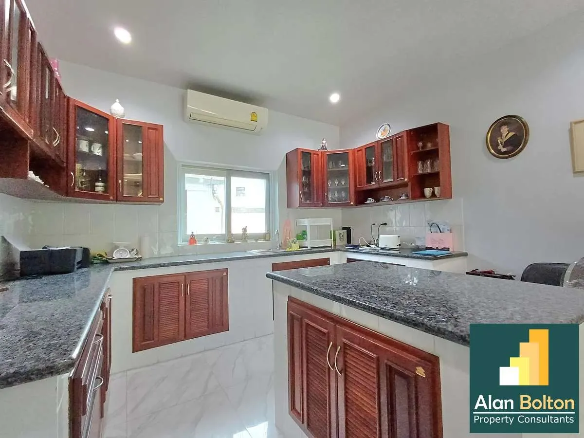 Beautiful Private Pool Villa 3 beds 3 baths in Huay Yai for SALE photo 13