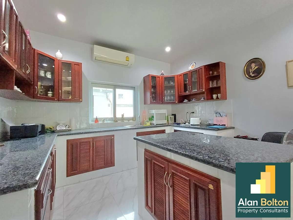 Beautiful Private Pool Villa 3 beds 3 baths in Huay Yai for SALE photo 13