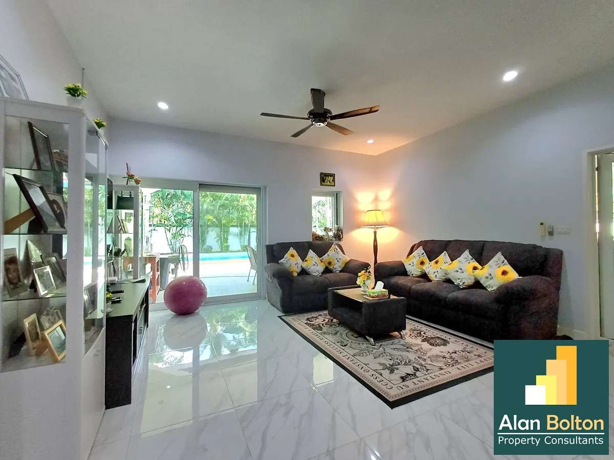 Beautiful Private Pool Villa 3 beds 3 baths in Huay Yai for SALE photo 14