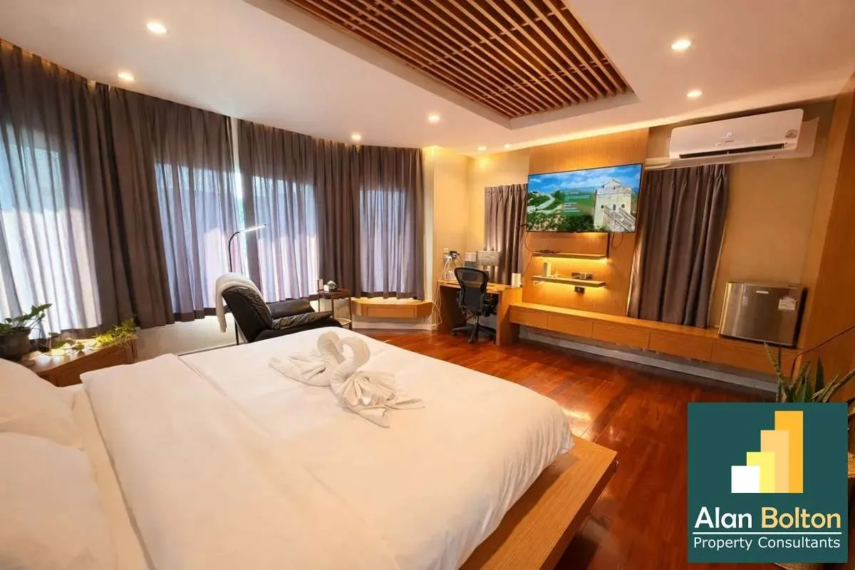 Platinum Villa House 7 Bedrooms For Sale Set on a Generous Approx 1,200 SQM Location Just Off The Main Road photo 7