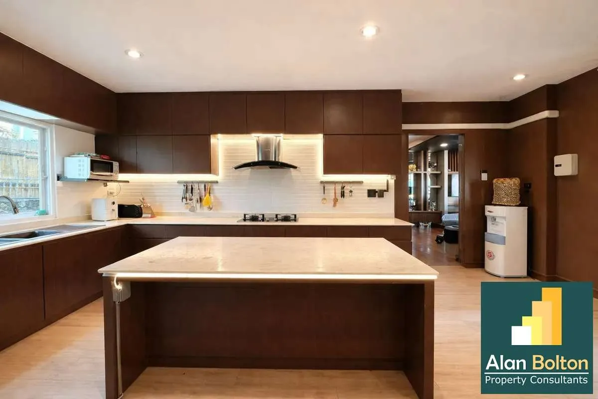 Platinum Villa House 7 Bedrooms For Sale Set on a Generous Approx 1,200 SQM Location Just Off The Main Road photo 9