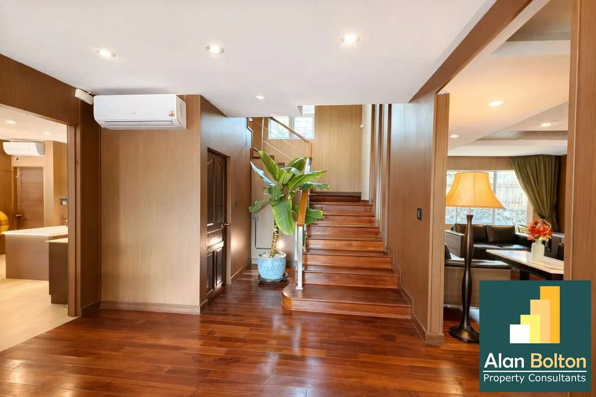 Platinum Villa House 7 Bedrooms For Sale Set on a Generous Approx 1,200 SQM Location Just Off The Main Road photo 6
