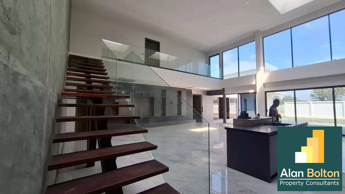 Prime Development Land with Luxury 5-Bedroom Villa – Mabprachan photo 4