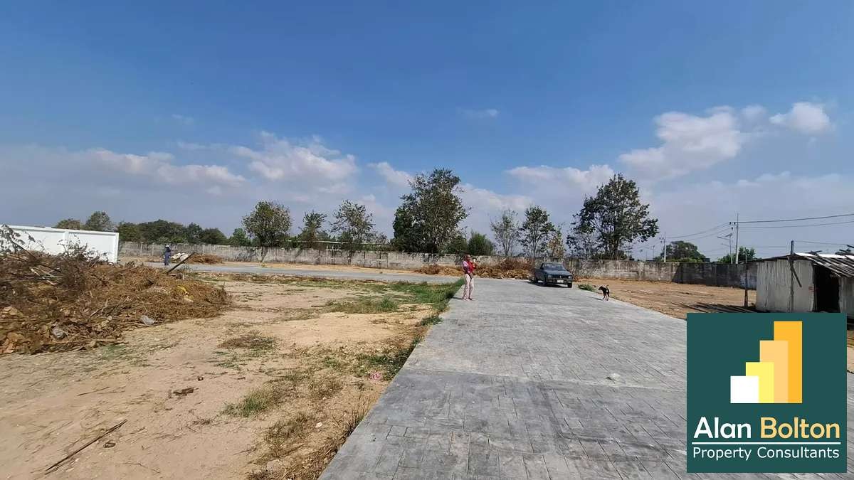 Prime Development Land with Luxury 5-Bedroom Villa – Mabprachan photo 18