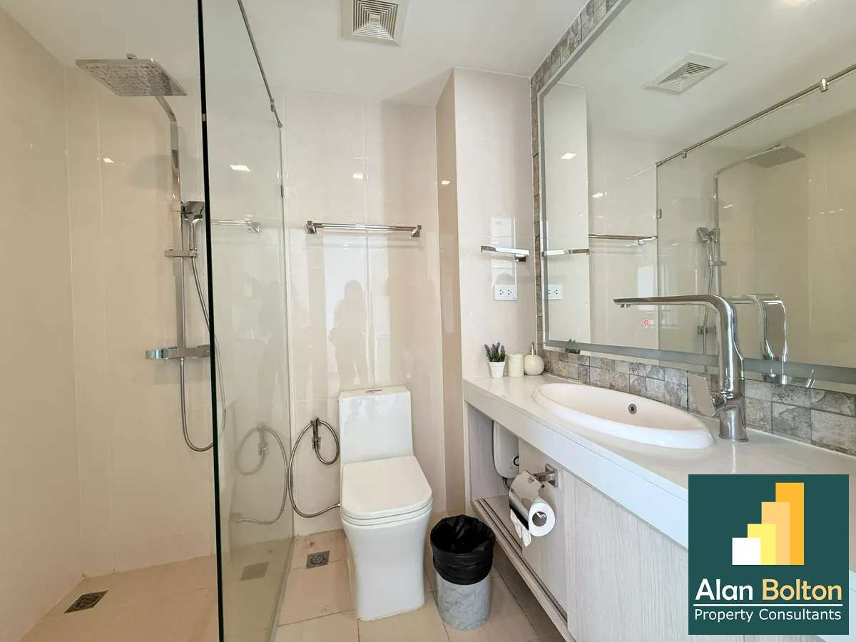 1 Bedroom 1 Bathroom for Sale photo 12