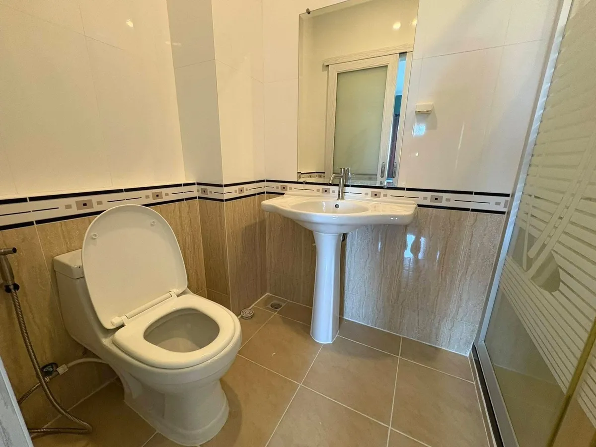 Studio for rent and for sale photo 11