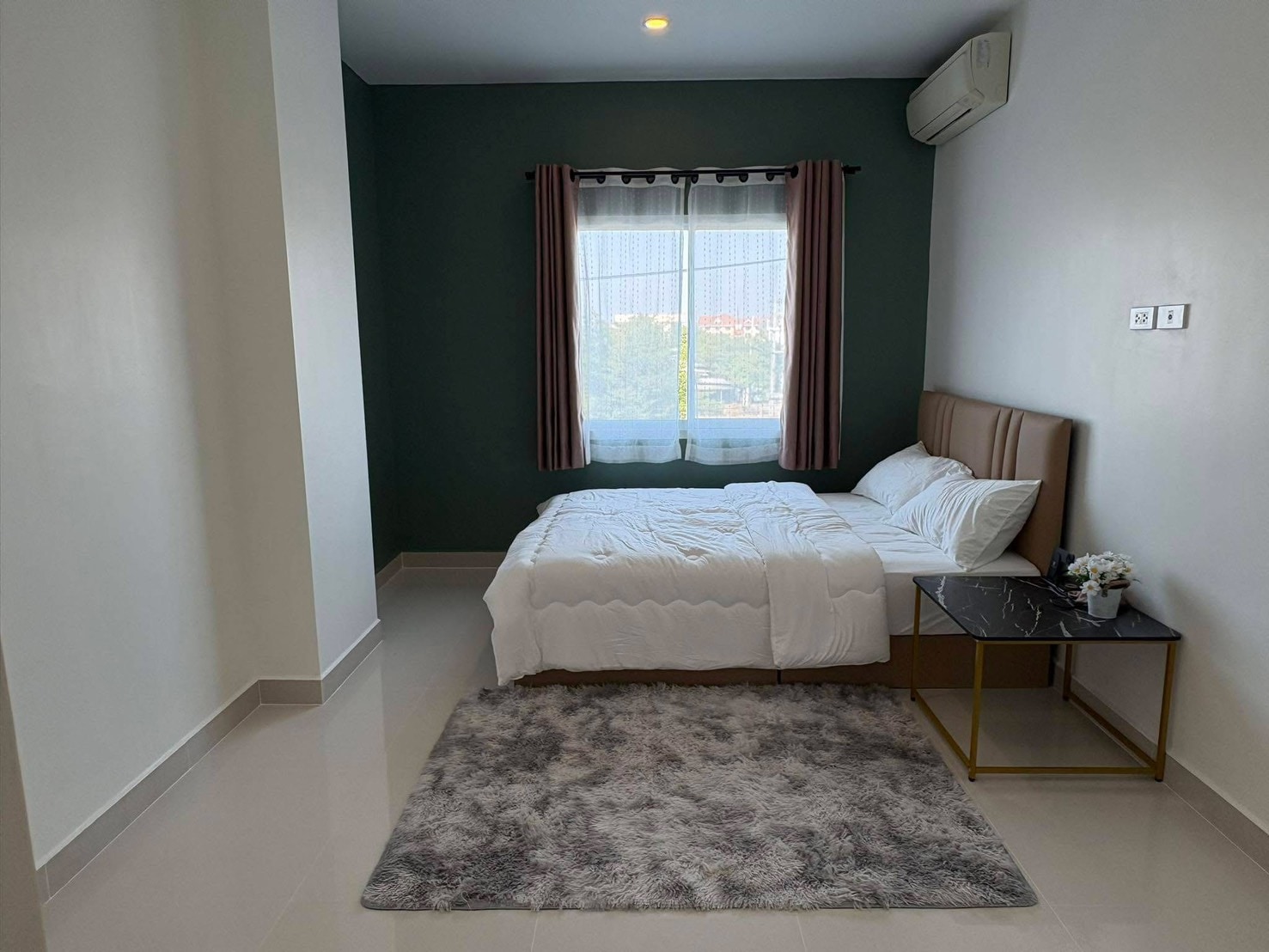 Studio for rent and for sale photo 24