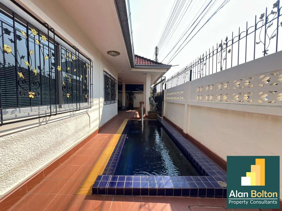 House for Sale 3 Bedrooms 2 Bathrooms in East Pattaya photo 5