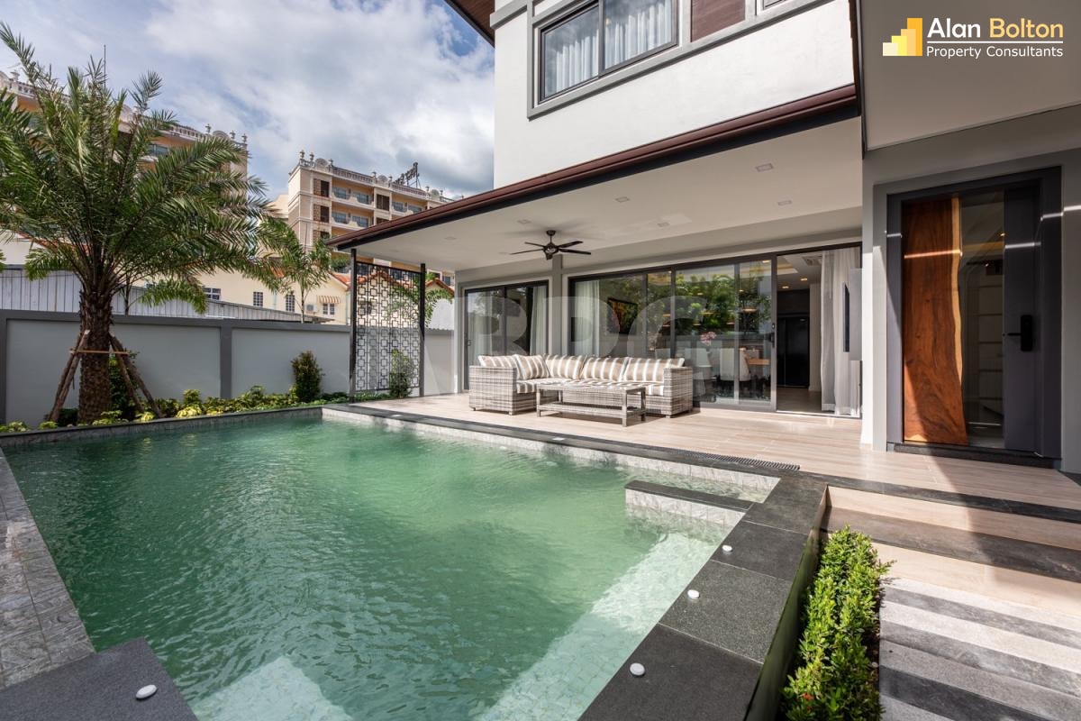 4 Bedroom 5 Bathroom located in Central Pattaya photo 3
