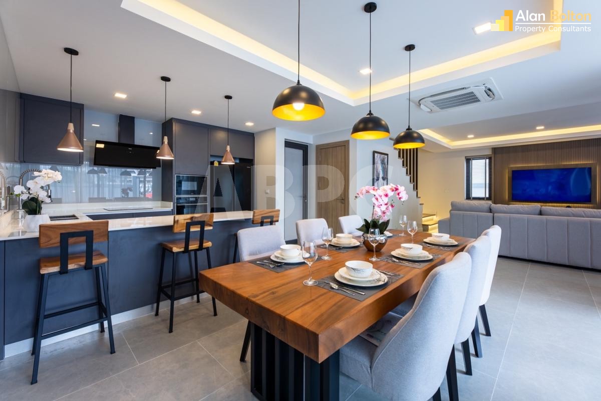 4 Bedroom 5 Bathroom located in Central Pattaya photo 4