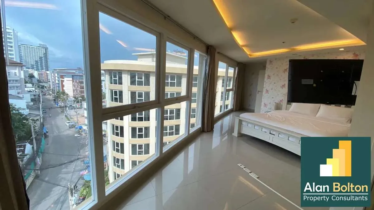 Specious Living 2 beds 2 baths in City Garden Pattaya for RENT