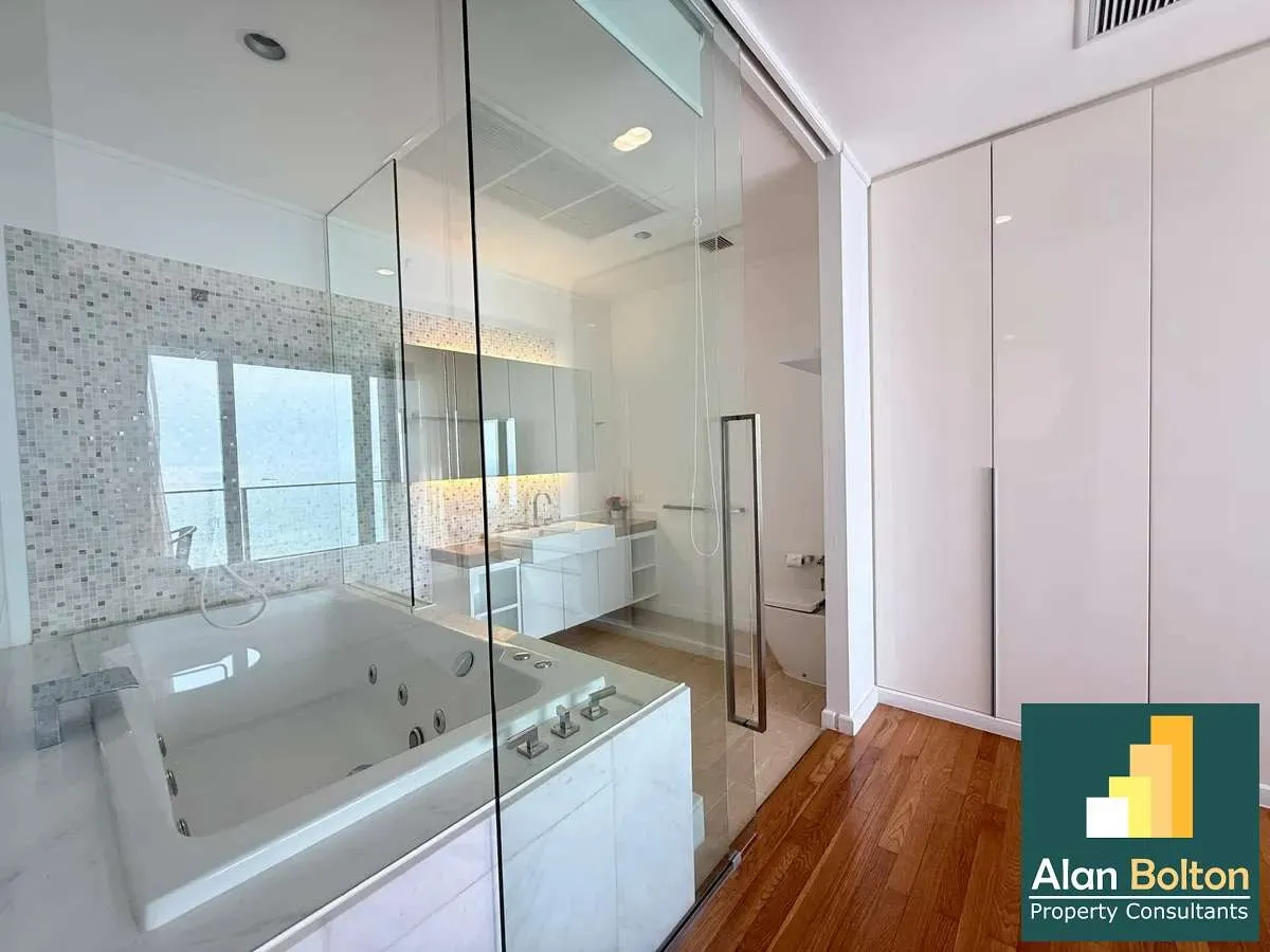 2 Bedroom 2 Bathroom for rent photo 4