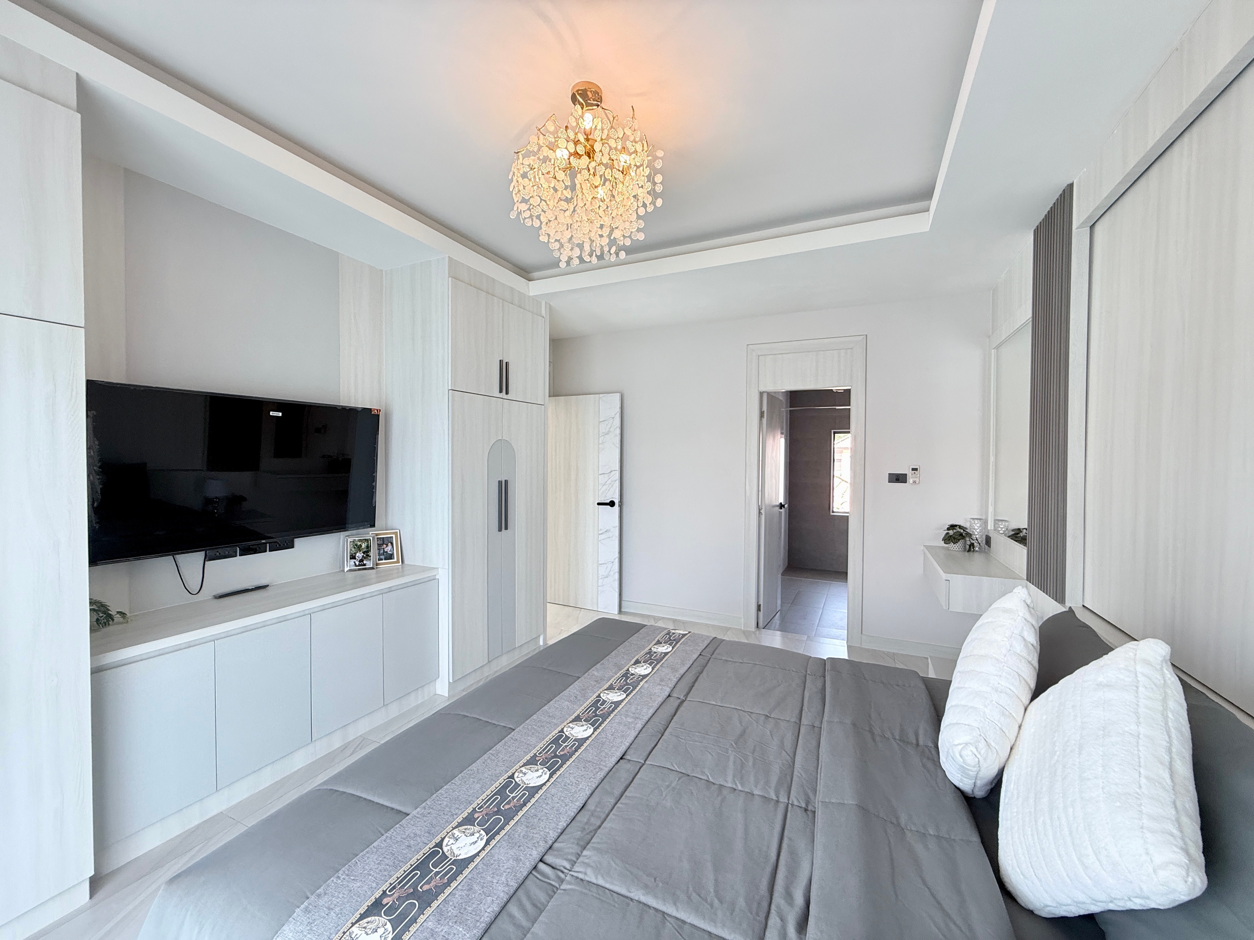 1 Bedroom Sea view for rent photo 29