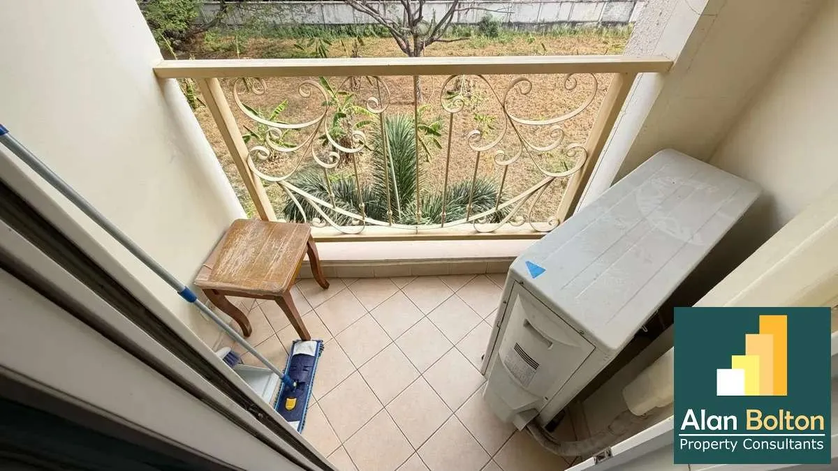 Studio condo For rent in central Pattaya photo 12