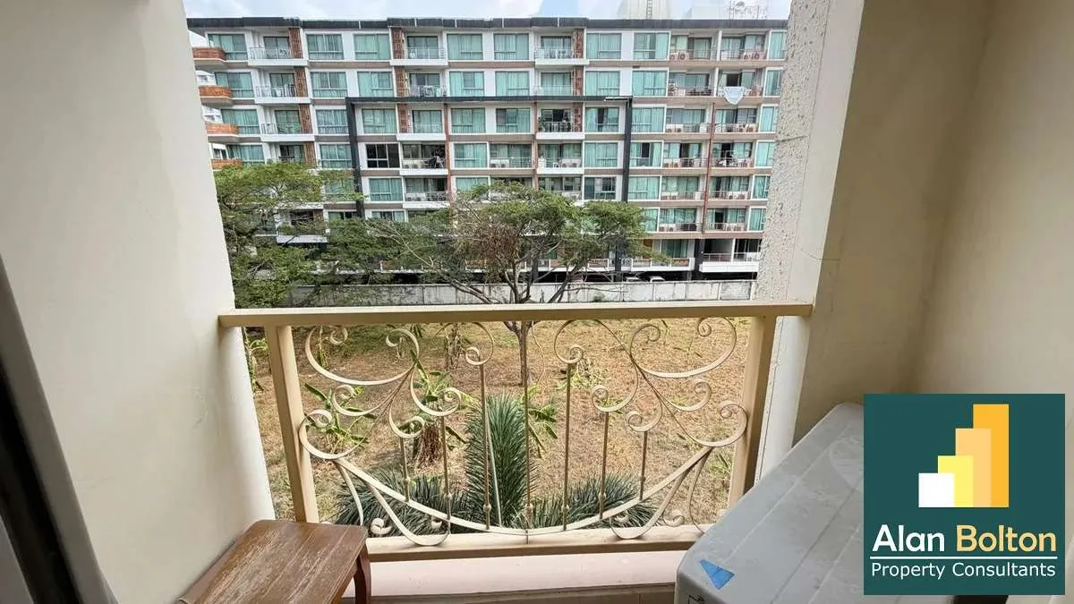 Studio condo For rent in central Pattaya photo 13