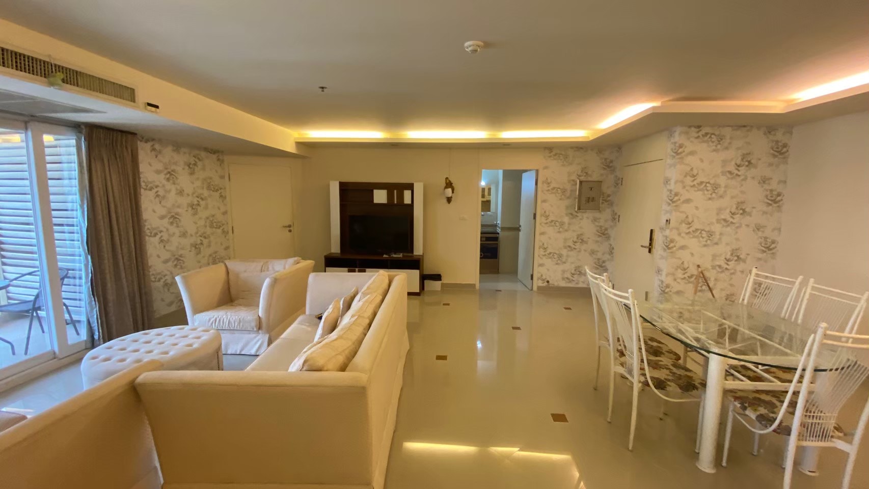Newly Build Private Pool Villa 6 beds 6 baths in Central Pattaya for SALE photo 19