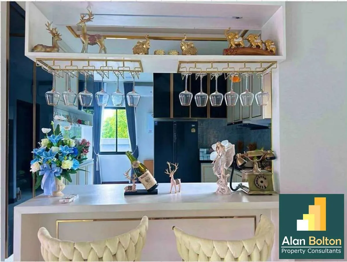 Luxury Modern Pool Villa Newly Build 3 beds 4 baths in Mabprachan-Pong for SALE photo 9