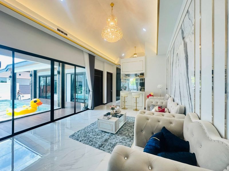 Luxury Modern Pool Villa Newly Build 3 beds 4 baths in Mabprachan-Pong for SALE photo 22