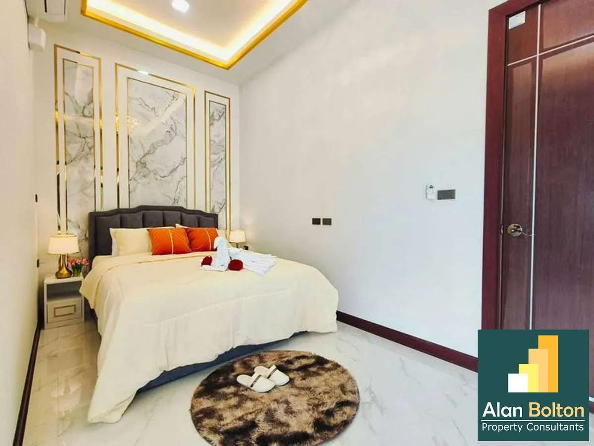 Luxury Modern Pool Villa Newly Build 3 beds 4 baths in Mabprachan-Pong for SALE photo 19