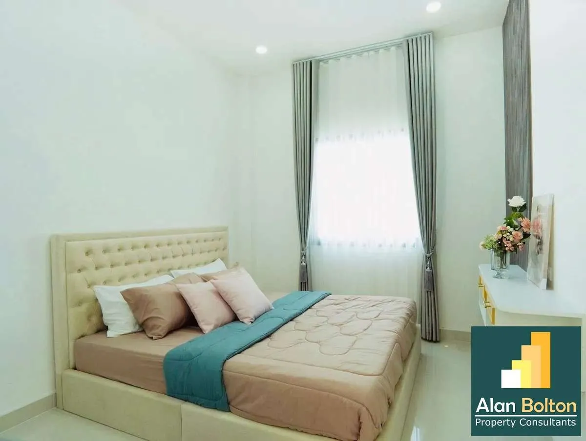 Newly Build Brand New Pool Villa 4 beds 4 baths near Sukhumvit - Motorway 36 for SALE photo 11