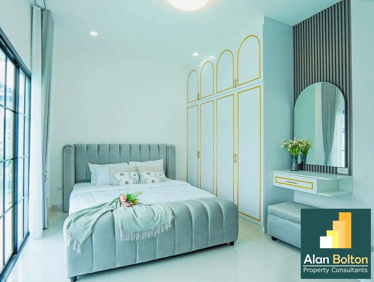 Newly Build Brand New Pool Villa 4 beds 4 baths near Sukhumvit - Motorway 36 for SALE photo 7