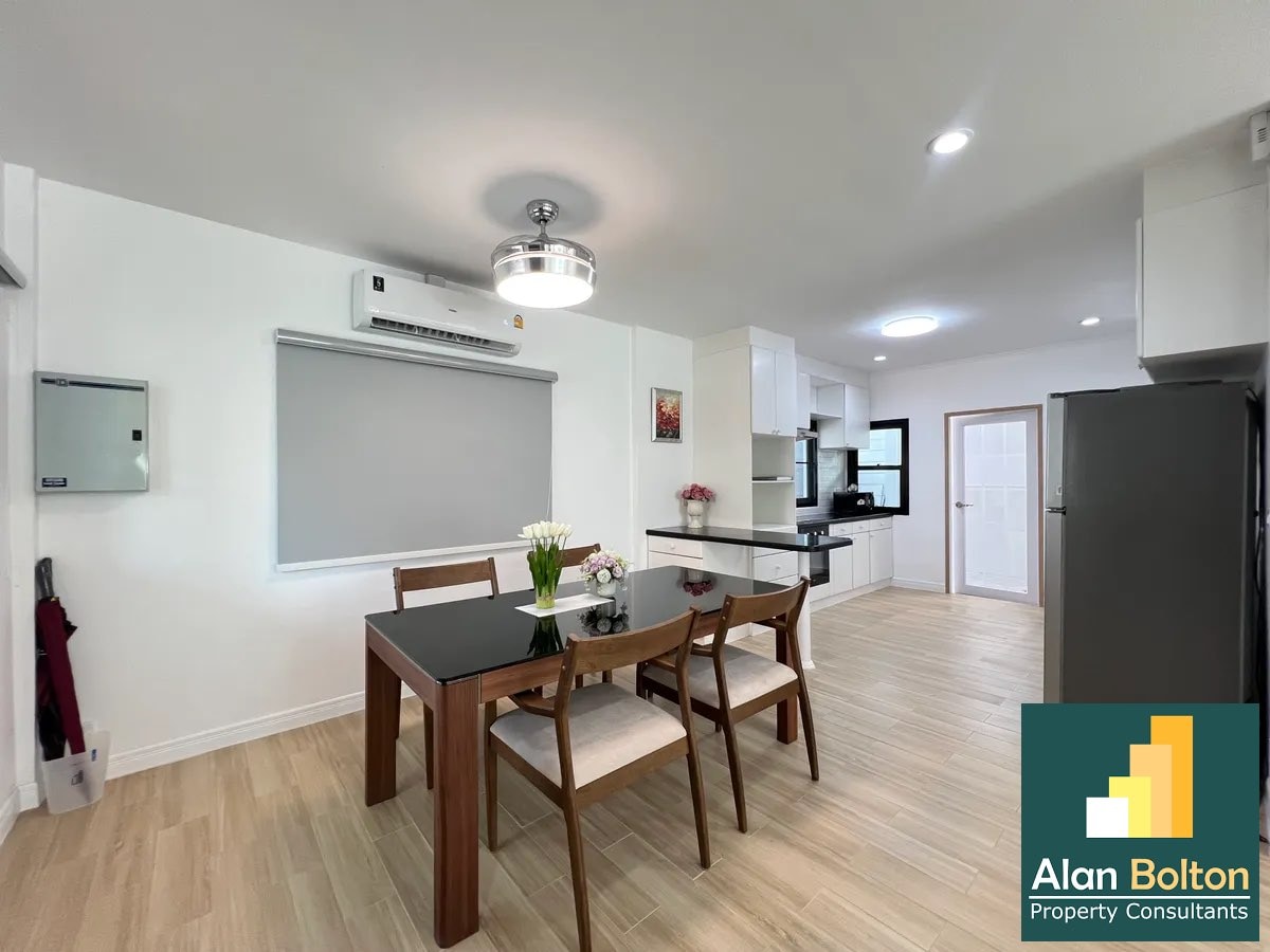 Beach access House 3 Bedrooms 3 Bathrooms in Na Jomtien photo 4