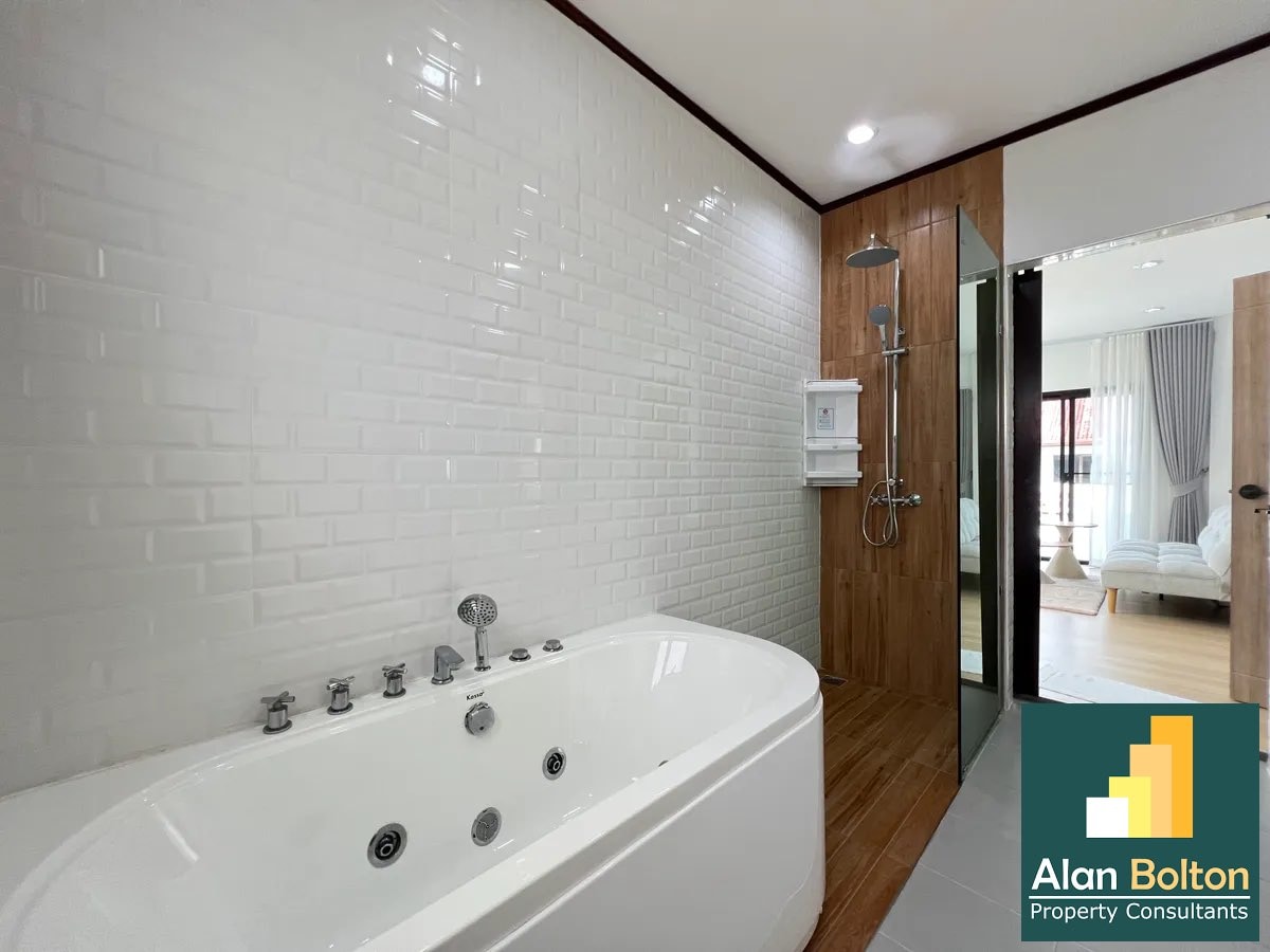 Beach access House 3 Bedrooms 3 Bathrooms in Na Jomtien photo 21