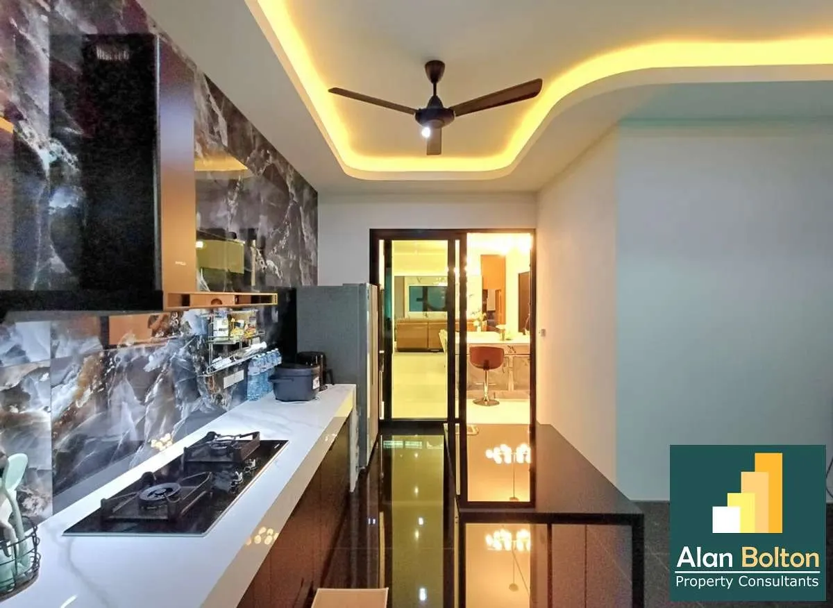 Elegant Private Villa 3 beds 4 baths in Thongklom-Talman for SALE photo 10