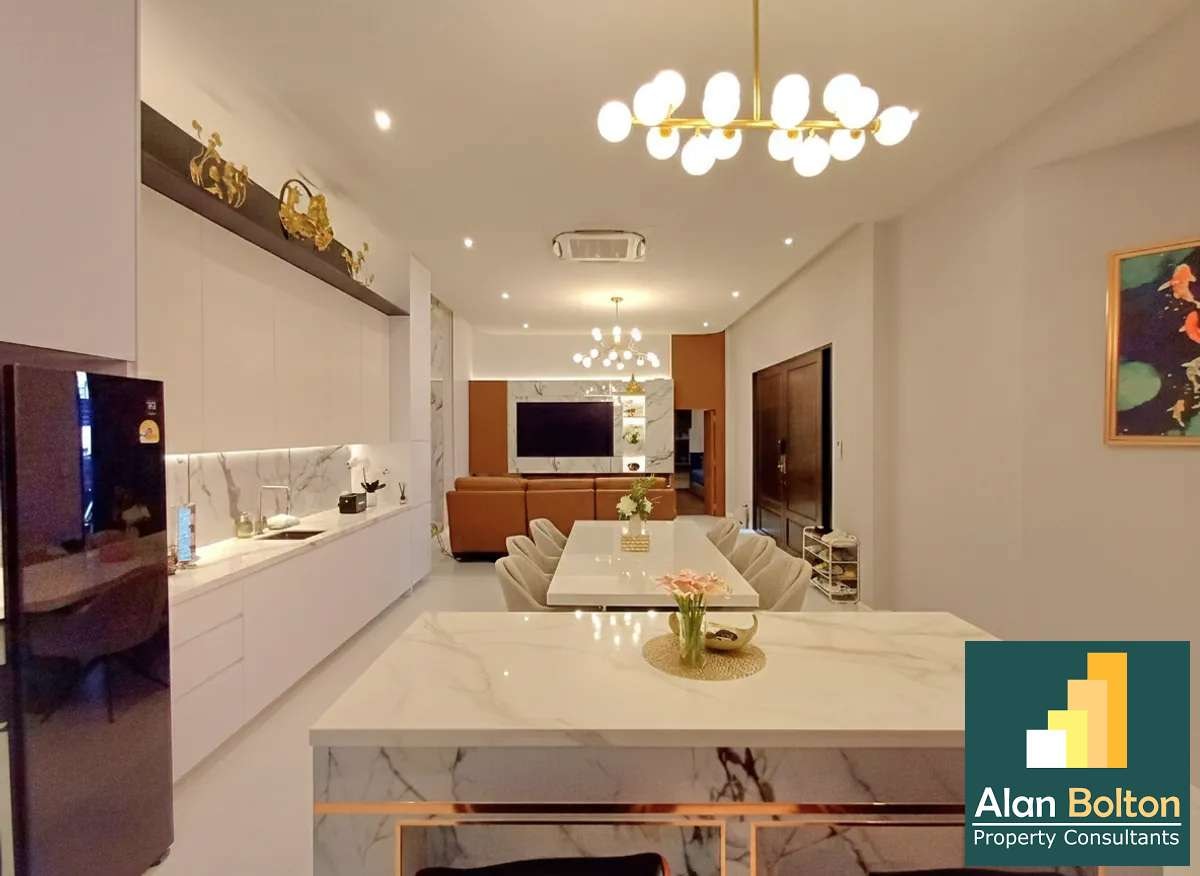 Elegant Private Villa 3 beds 4 baths in Thongklom-Talman for SALE photo 6