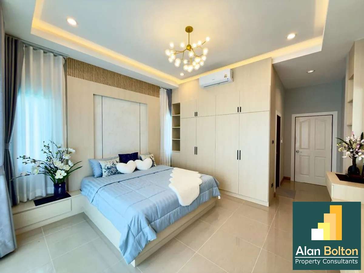 Newly Brand New Pool Villa in East Pattaya for SALE photo 10