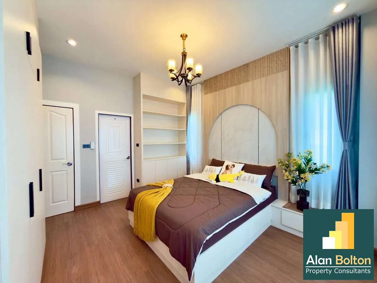 Newly Brand New Pool Villa in East Pattaya for SALE photo 15