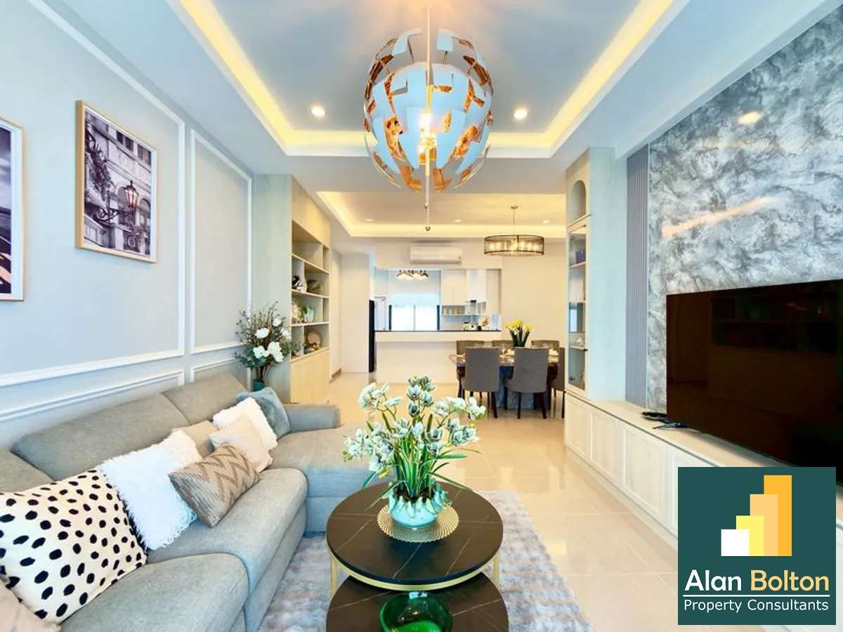 Newly Brand New Pool Villa in East Pattaya for SALE photo 6
