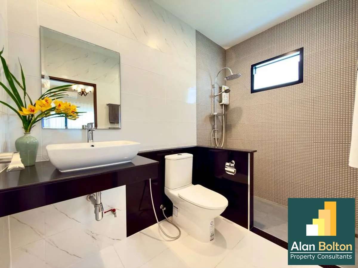 Newly Brand New Pool Villa in East Pattaya for SALE photo 19