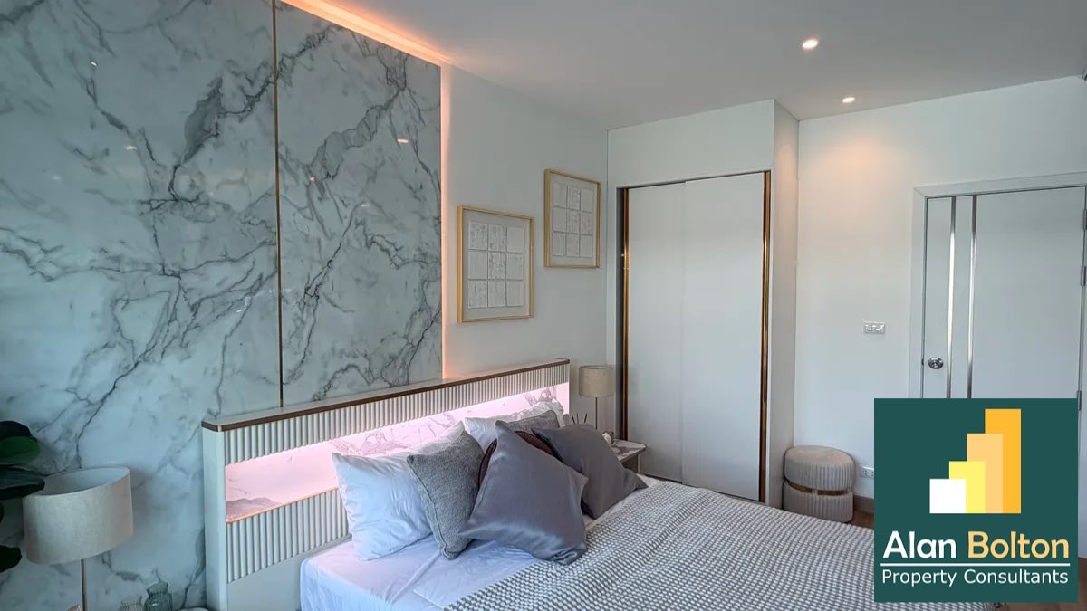 One bedroom condo for sale in Siam Oriental Oasis photo 8