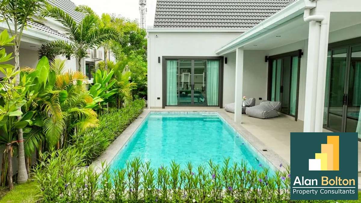 Elegance Pool Villa 3 beds 4 baths near Mabprachan Lake for SALE photo 3