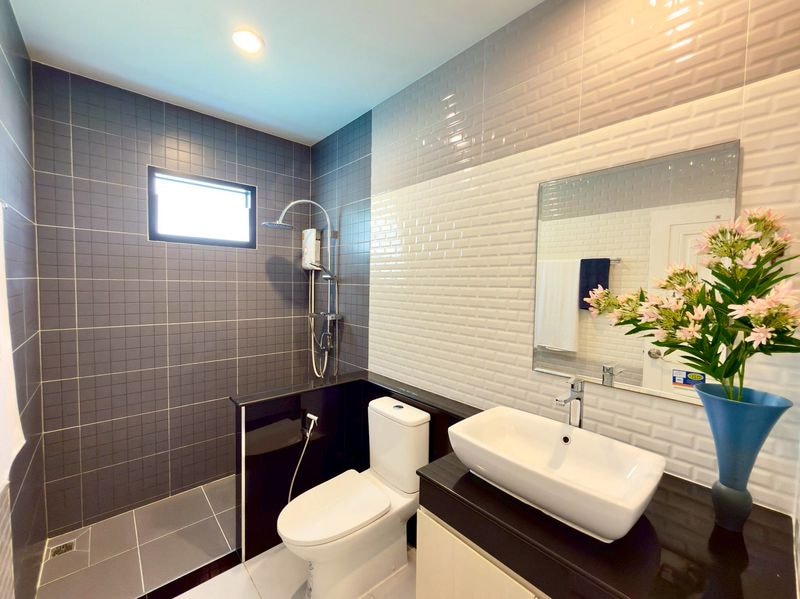 Elegance Pool Villa 3 beds 4 baths near Mabprachan Lake for SALE photo 57
