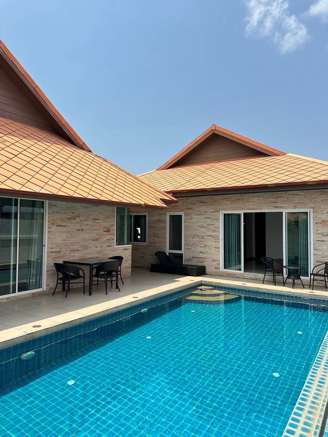 3 Bedroom Pool Villa For sale In East Pattaya photo 15