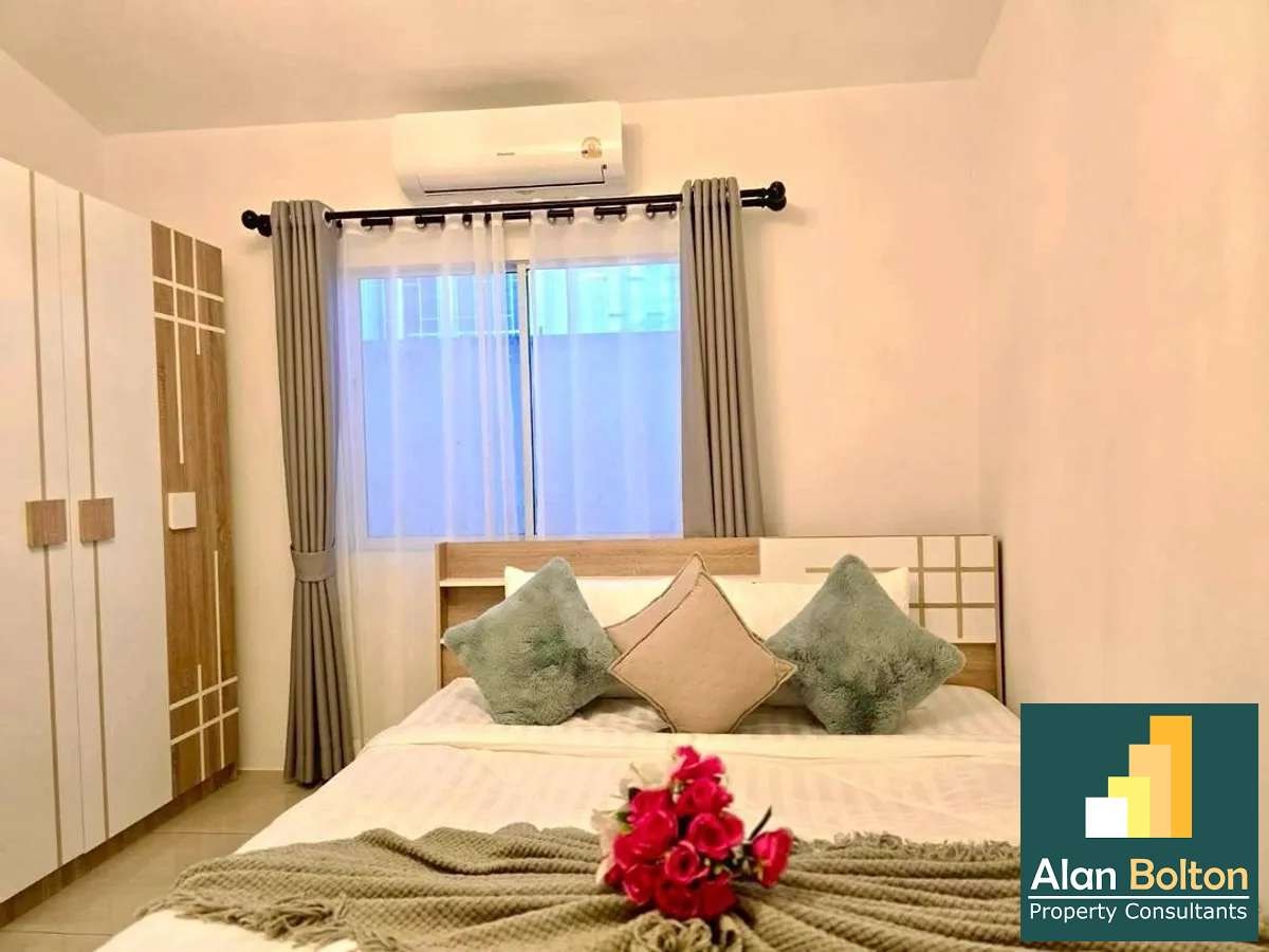 House for rent 2 Storey 4 Bedrooms 4 Bathrooms in East Pattaya photo 14