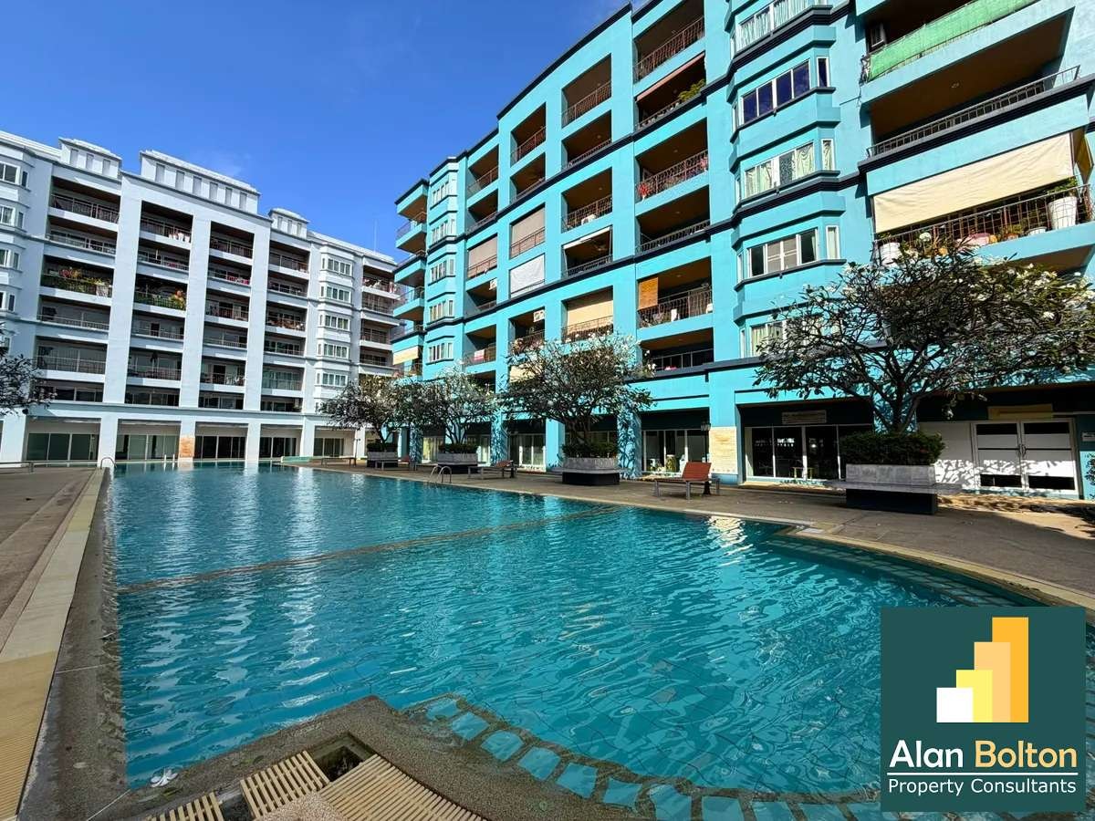 Large studio Condo For Sale And rent In Tepprasit Road