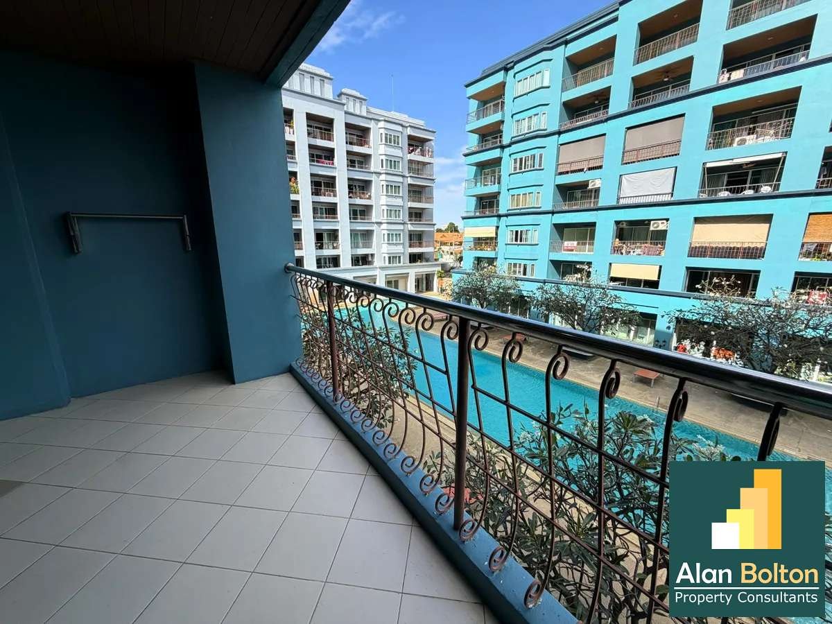 Large studio Condo For Sale And rent In Tepprasit Road photo 4