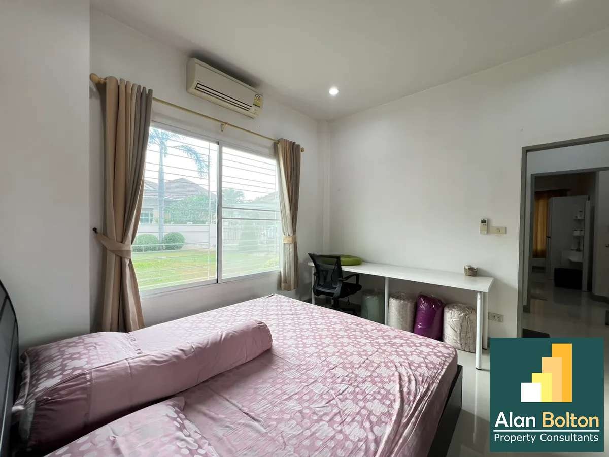 Coner house for sale 3 Bedrooms 2 Bathrooms in East Pattaya photo 7