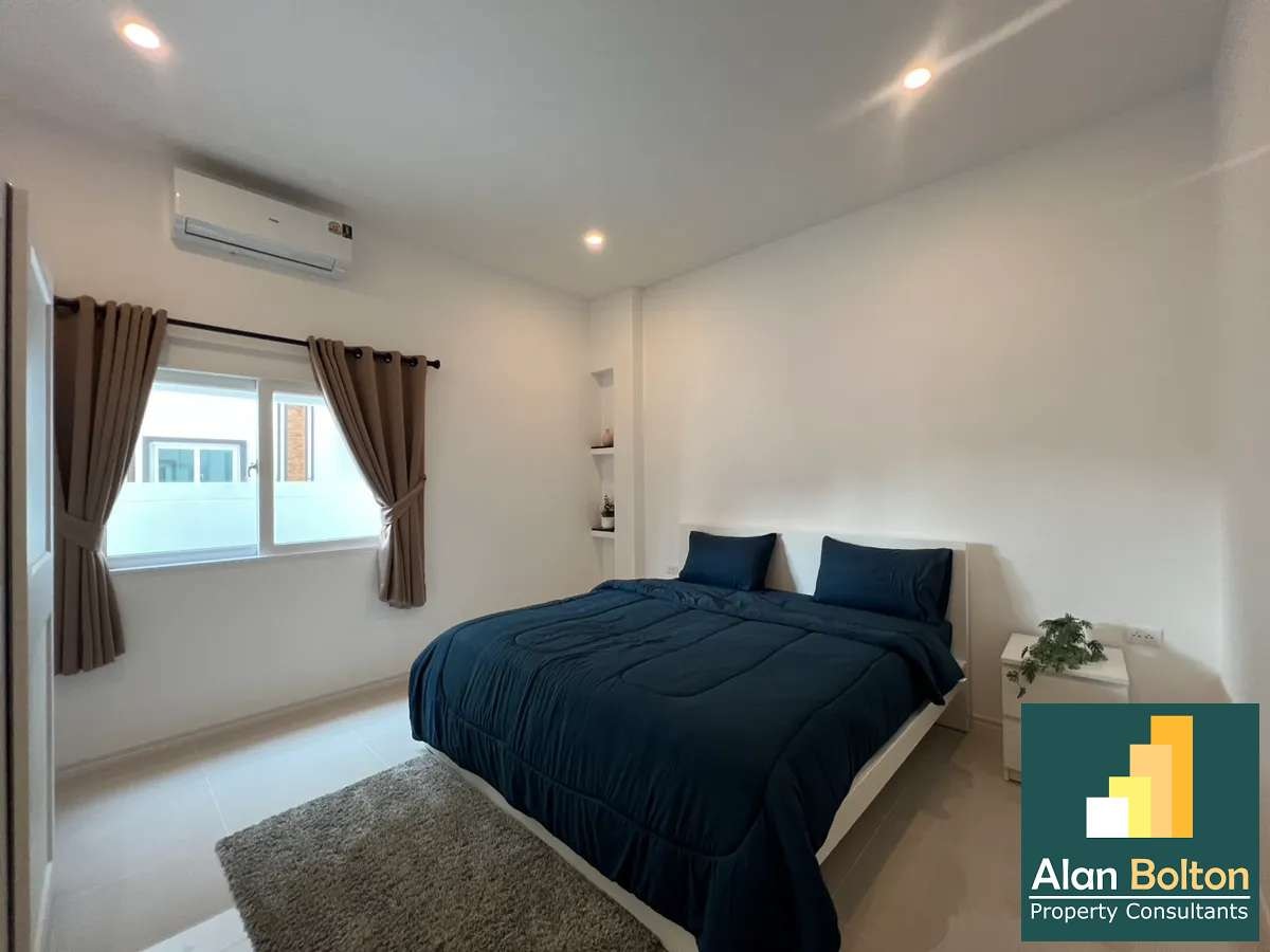 Coner house 3 Bedrooms 2 Bathrooms in East Pattaya photo 11