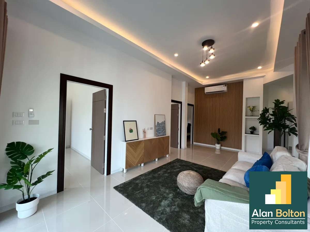 Coner house 3 Bedrooms 2 Bathrooms in East Pattaya photo 7